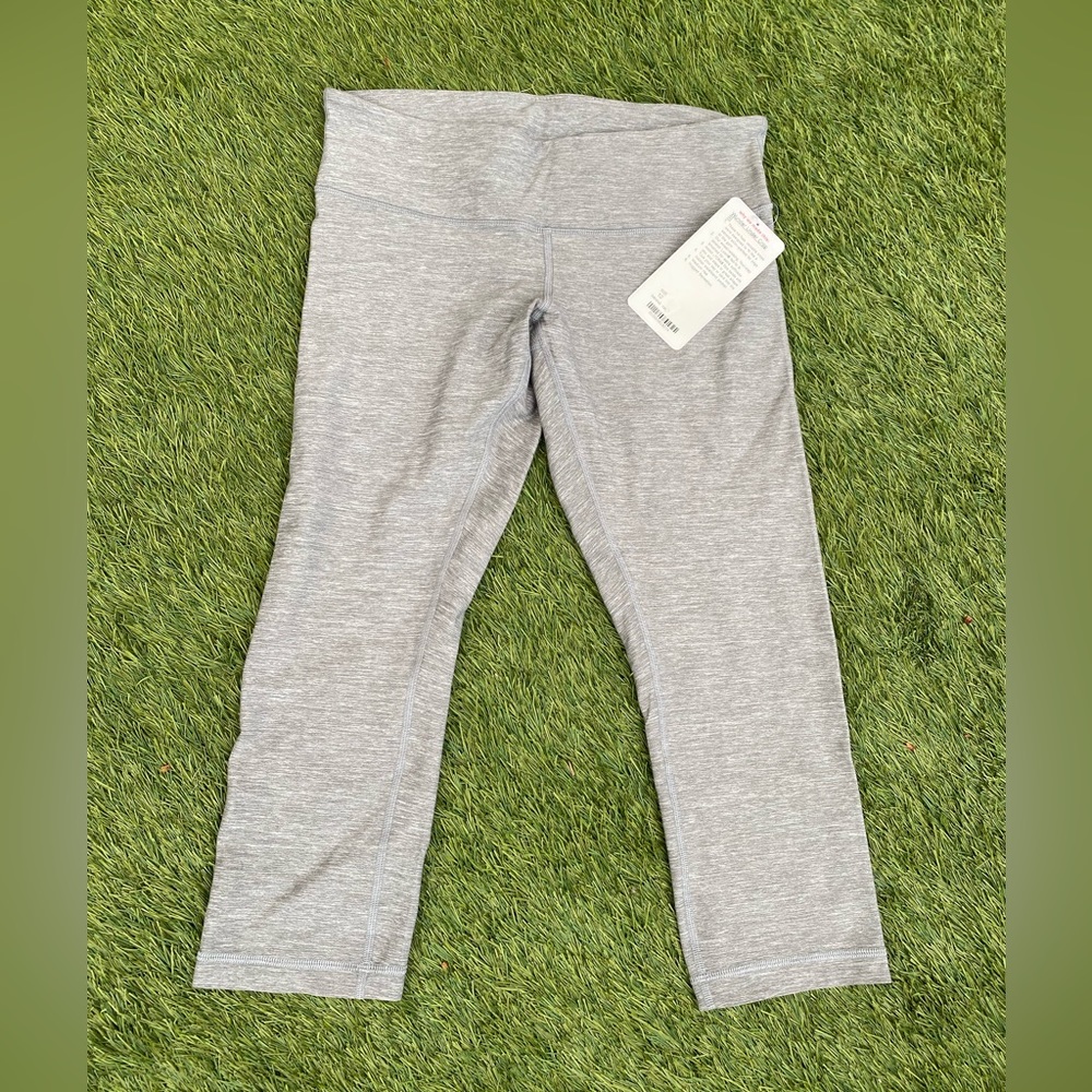 Lululemon Wunder Under Crop III